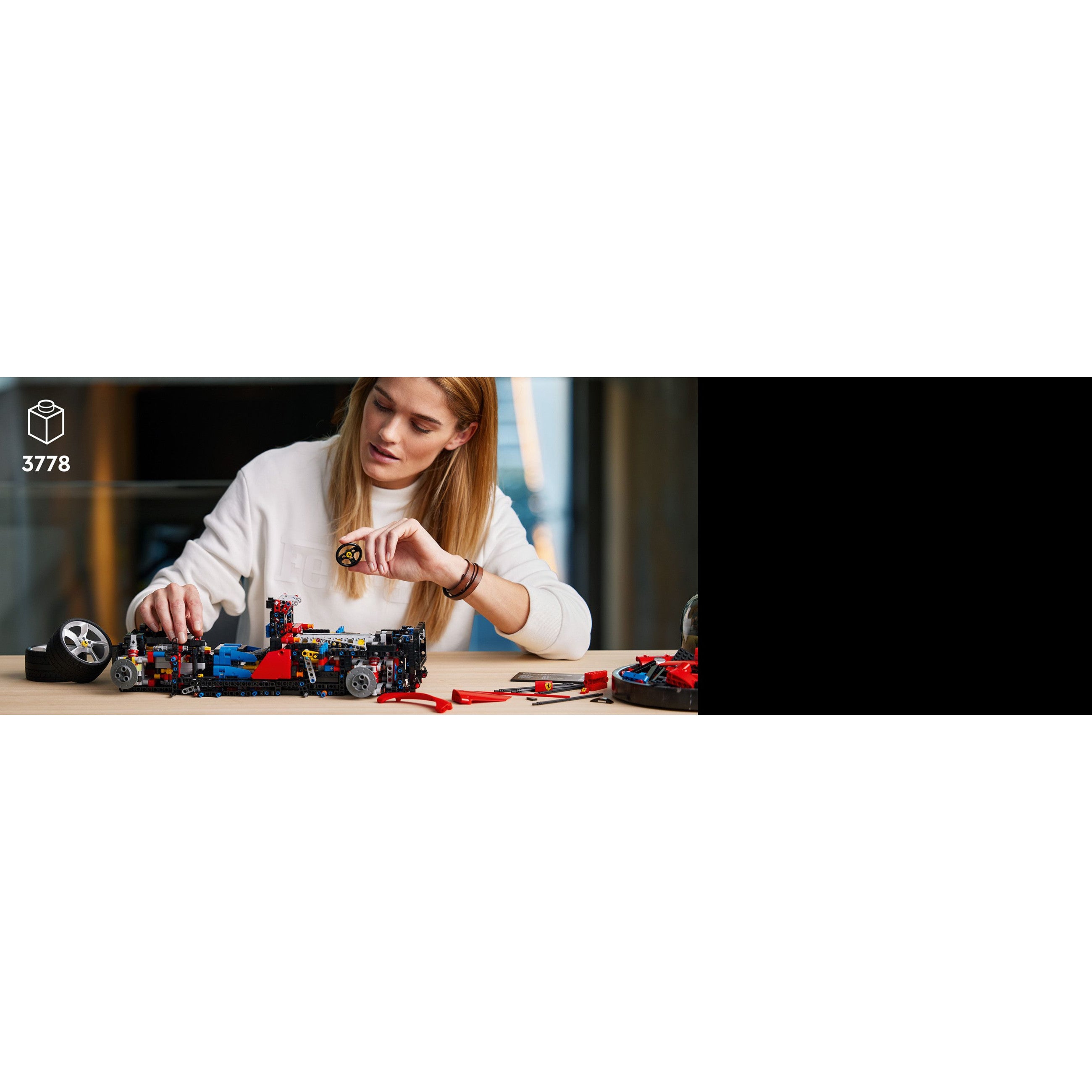 LEGO Technic Ferrari Daytona SP3 42143