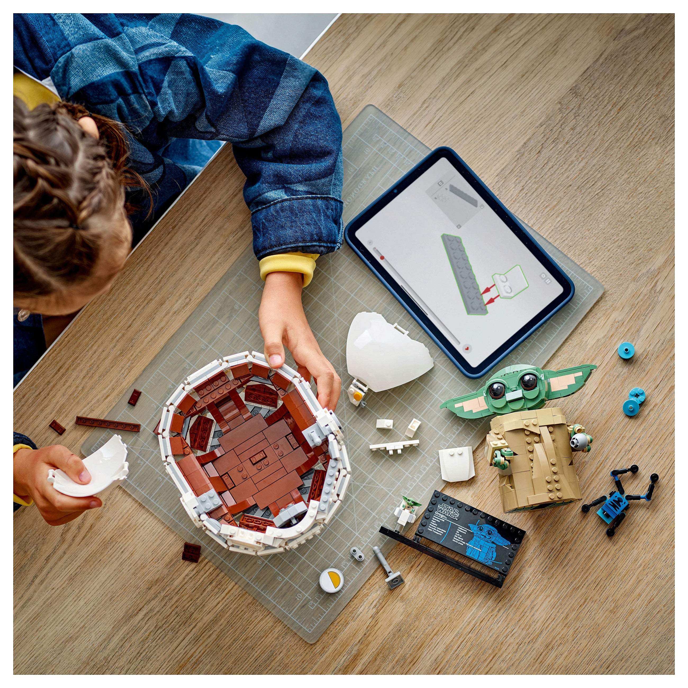 LEGO Star Wars Grogu in seiner Repulsorwiege 75403